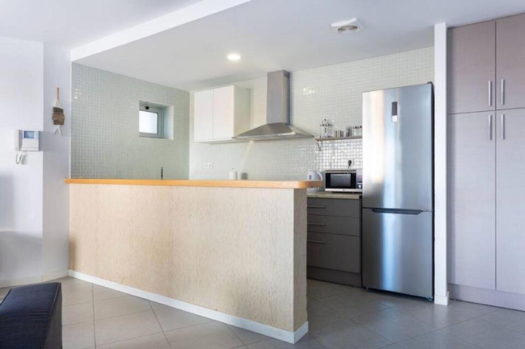 Apartamento Modern Seafront Flat With A Private Garage El Médano Exterior foto